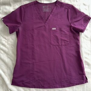 FIGS Women's Deep Purple Catarina ™ One Pocket Scrub Top size M